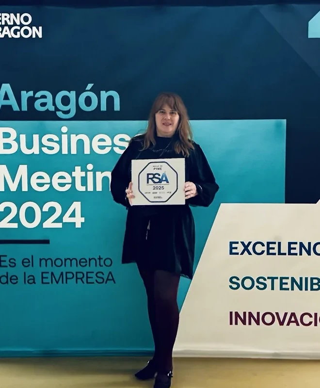 Susana Andrés Omella con el reconocimiento RSA 2025